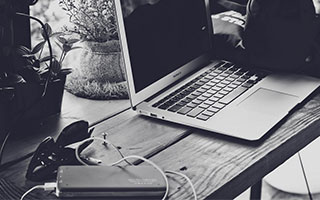 爱游戏体育-李明全面爆发！攻防两端都做出巨大贡献！，李明筒历