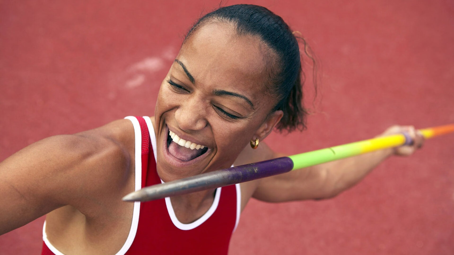 “峡谷穿梭:深山中的极速冲刺”,穿过峡谷